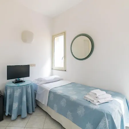 Hotel Villino Gallodoro 2*
