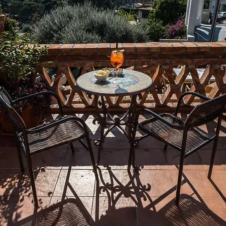 Villino Gallodoro 2*