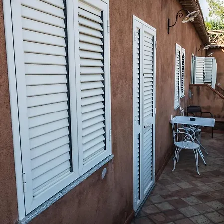 Villino Gallodoro Hotel 2*