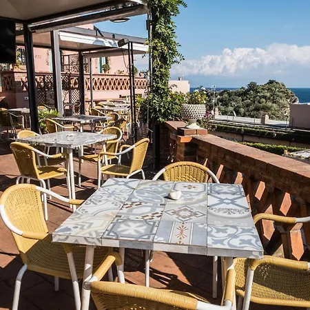 Hotel Villino Gallodoro 2*