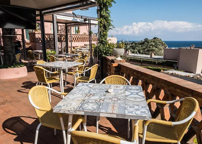 Hotel Villino Gallodoro 2*